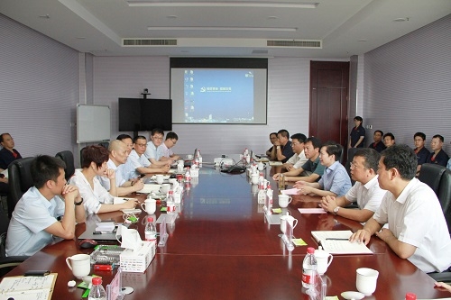 2017中鑄協(xié)領(lǐng)導(dǎo)一行赴山東考察調(diào)研3